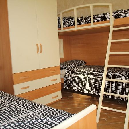 Agriturismo Il Sorriso Dei Figli Argegno Room photo