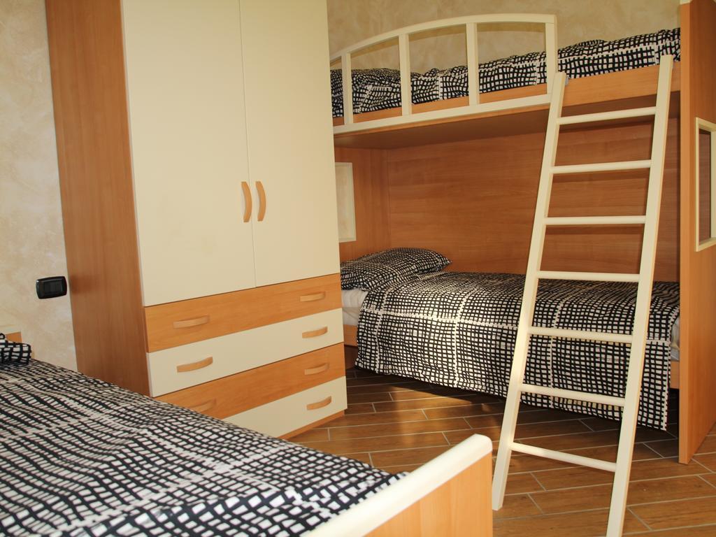 Agriturismo Il Sorriso Dei Figli Argegno Room photo